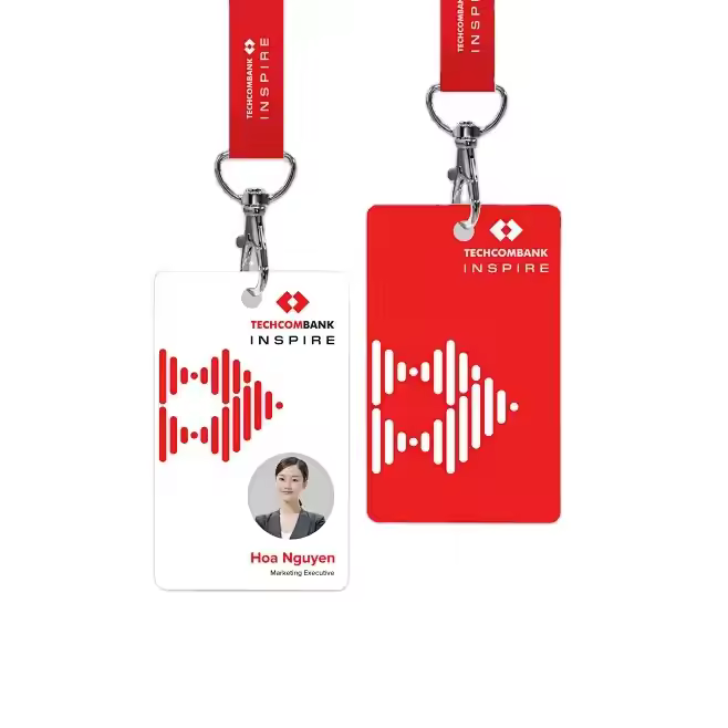 custom wholesale RFID NFC Pvc Hanging Identification Card waterproof photo exhibitor id badge work p